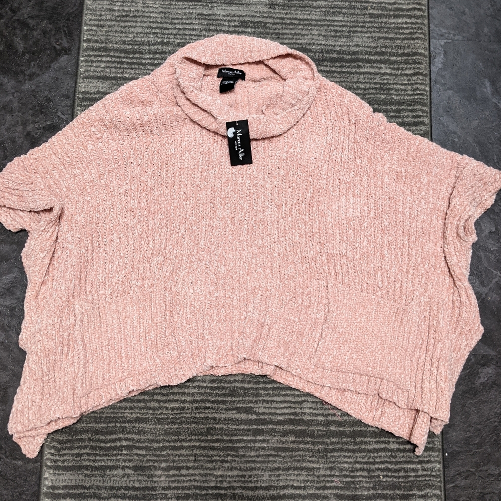 Sweater/shawl